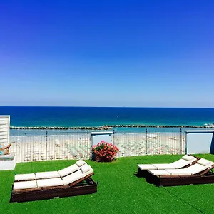 2* Appart hôtel Frontemare