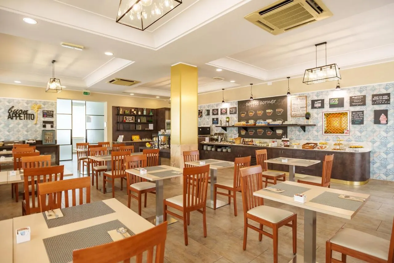 Hotel Rex רימיני 3*,